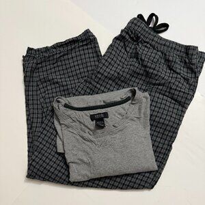 IZOD Pajama Sleeve Top and Bottoms Size XXL